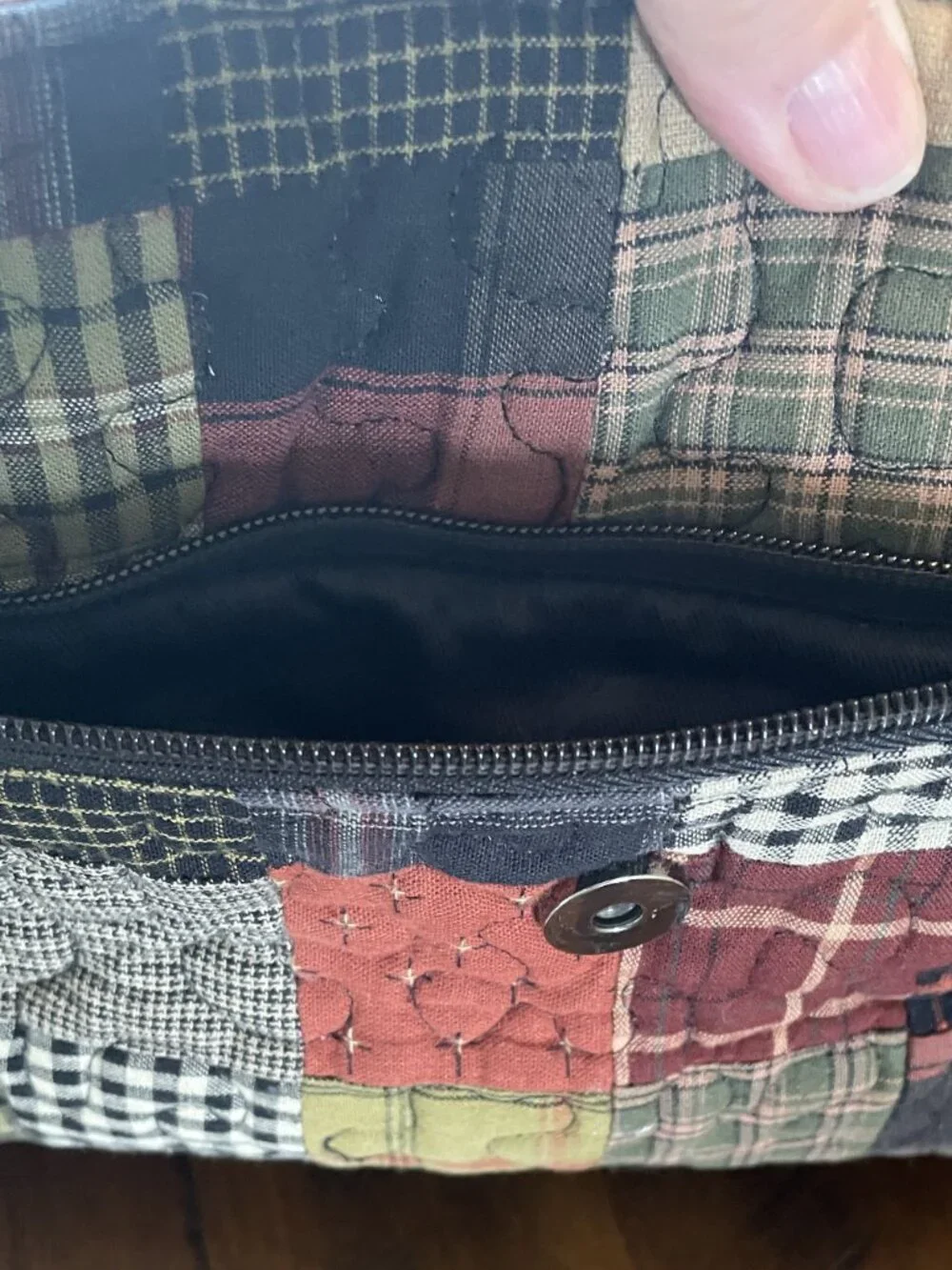 Donna Sharp Crossbody/Messenger Bag Quilted Patchwork